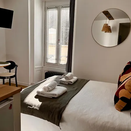 Apartment Le Quarante Cinq -3 Laval (Mayenne)